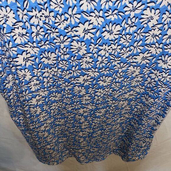 Lilly Pulitzer Womens Activewear Blouse Size Large Blue Floral Athleisure - Picture 12 of 12